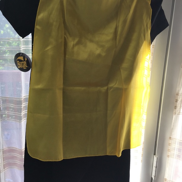 DC Batgirl Removable Cape Jr sleepwear Ava M New - Picture 2 of 4